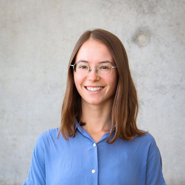Headshot of Zsofia Szegletes